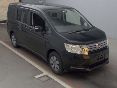 2012 Honda Step WGN RK2[2]