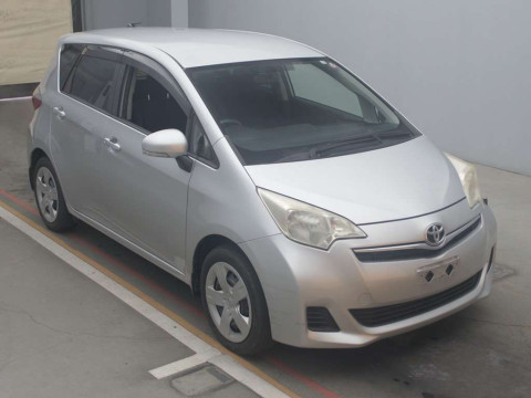 2011 Toyota Ractis NSP120[2]