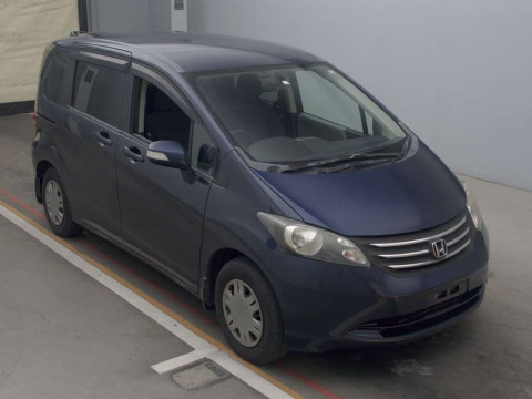 2010 Honda Freed GB3[2]