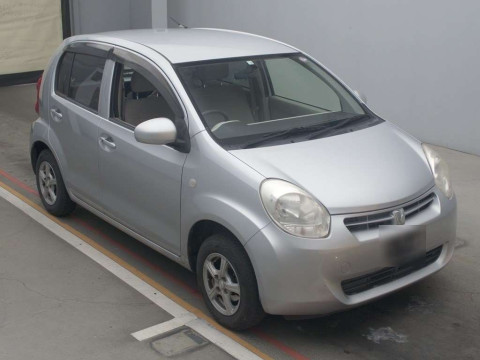 2012 Toyota Passo KGC30[2]