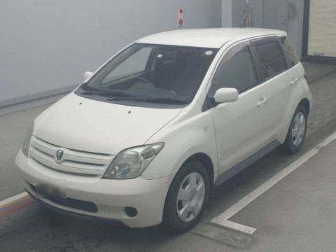 2004 Toyota IST NCP60[0]