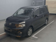 2011 Toyota Voxy