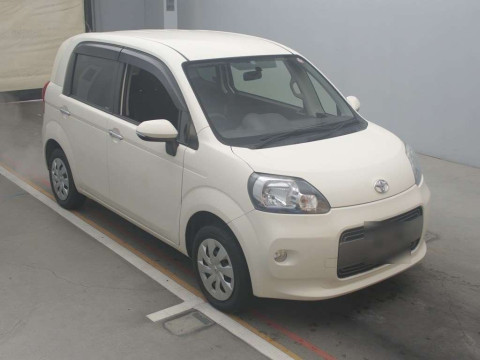 2015 Toyota Porte NCP145[2]