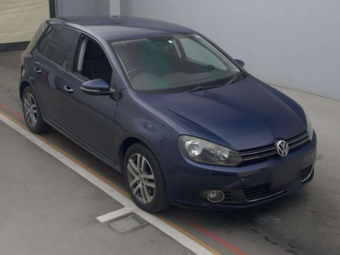 2010 Volkswagen Golf 1KCAX[2]