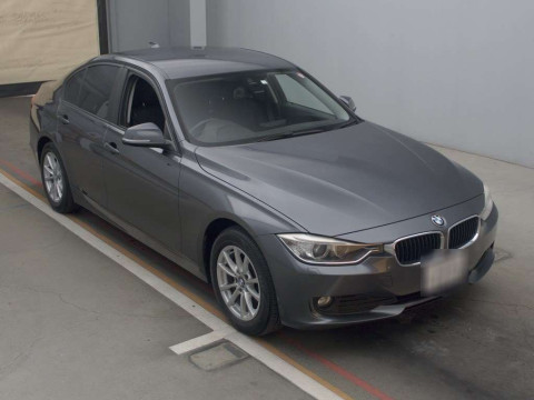 2014 BMW 3 Series 3D20[2]