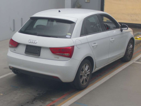 2013 Audi A1 Sportback 8XCAX[1]