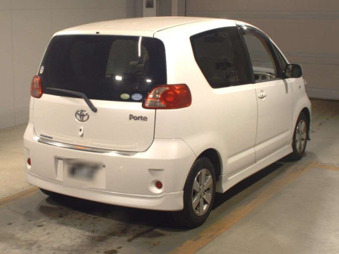 2004 Toyota Porte NNP11[1]