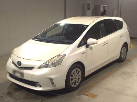 2014 Toyota Prius alpha ZVW41W[0]