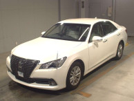 2013 Toyota Crown