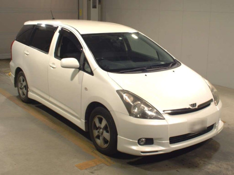 2004 Toyota Wish ZNE10G[2]