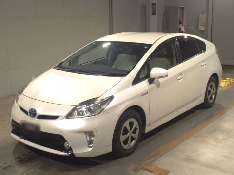 2015 Toyota Prius ZVW30[0]