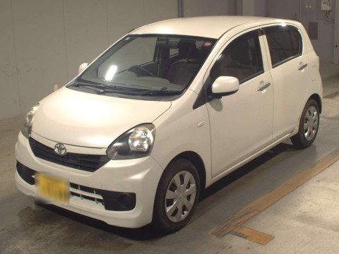 2015 Toyota Pixis Epoch LA300A[0]