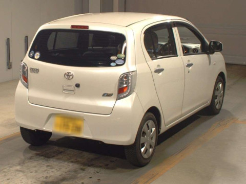 2015 Toyota Pixis Epoch LA300A[1]