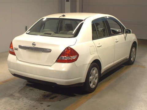 2010 Nissan Tiida Latio SC11[1]