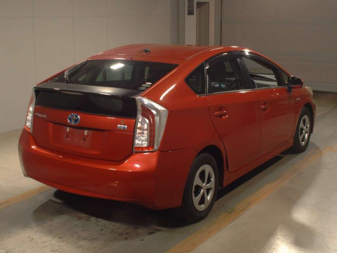 2012 Toyota Prius ZVW30[1]