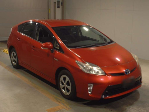 2012 Toyota Prius ZVW30[2]