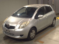 2005 Toyota Vitz