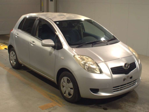 2005 Toyota Vitz KSP90[2]