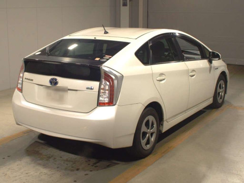 2012 Toyota Prius ZVW30[1]