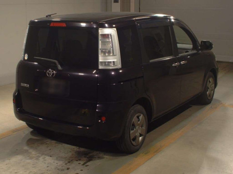 2011 Toyota Sienta NCP81G[1]