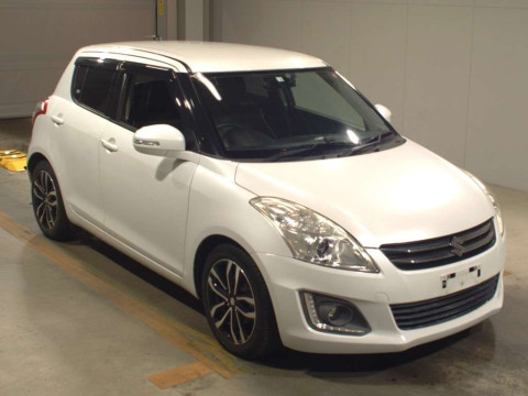 2016 Suzuki Swift ZC72S[2]