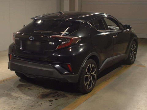 2018 Toyota C-HR ZYX10[1]