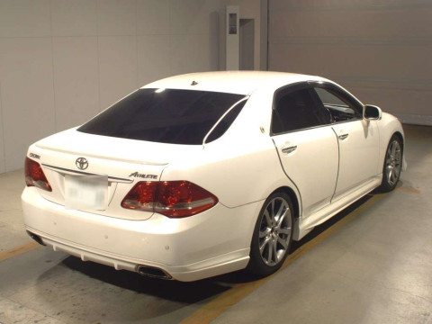 2008 Toyota Crown GRS204[1]