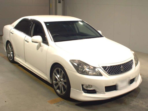 2008 Toyota Crown GRS204[2]