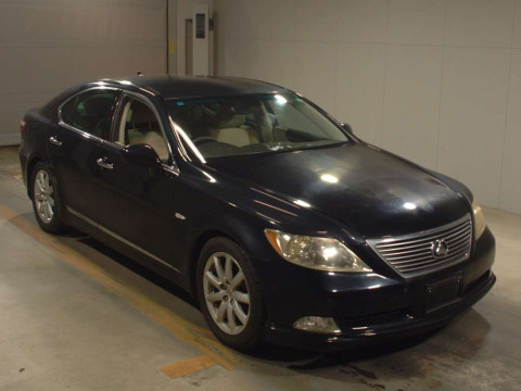 2007 Lexus LS USF40[2]