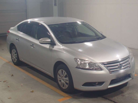 2018 Nissan SYLPHY TB17[2]