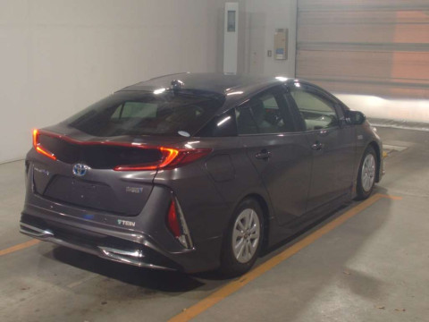 2021 Toyota Prius PHV ZVW52[1]