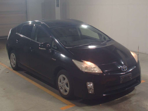 2011 Toyota Prius ZVW30[2]