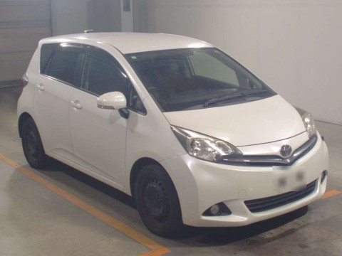 2011 Toyota Ractis NSP120[2]