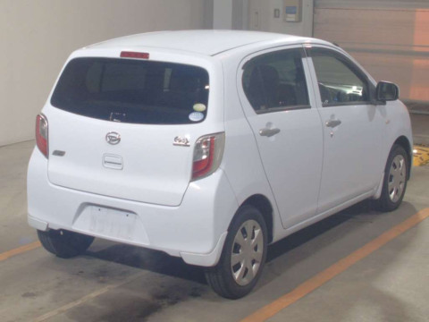 2011 Daihatsu Mira es LA300S[1]