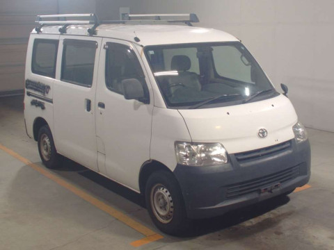 2015 Toyota Liteace Van S402M[2]