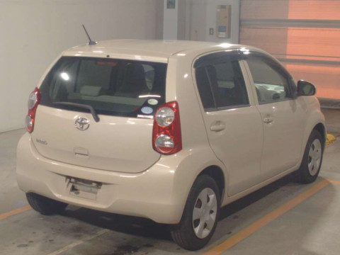 2010 Toyota Passo NGC30[1]