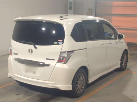 2012 Honda Freed hybrid GP3[1]