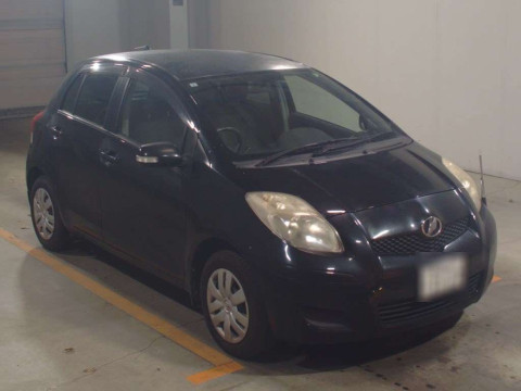 2009 Toyota Vitz SCP90[2]