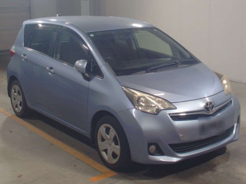 2011 Toyota Ractis NSP120[2]