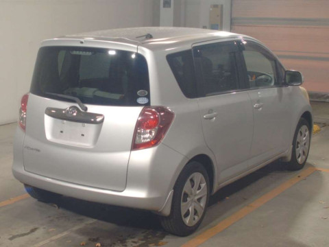 2010 Toyota Ractis SCP100[1]