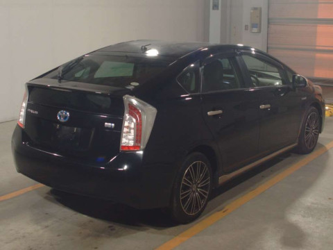 2014 Toyota Prius ZVW30[1]