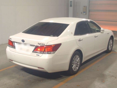 2013 Toyota Crown Hybrid AWS210[1]