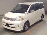 2007 Toyota Voxy