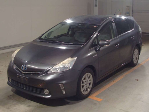 2011 Toyota Prius alpha ZVW41W[0]