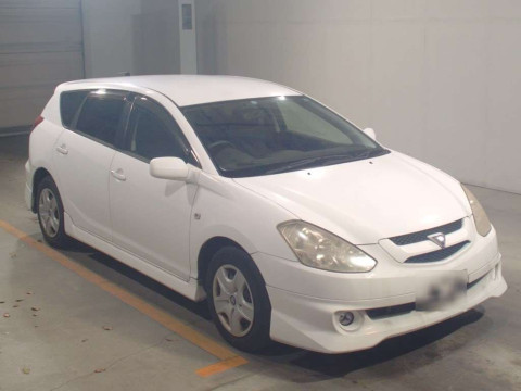 2004 Toyota Caldina ZZT241W[2]