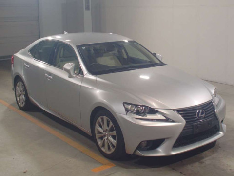 2013 Lexus IS AVE30[2]