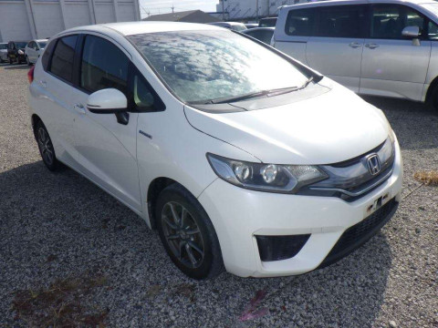 2014 Honda Fit Hybrid GP5[2]