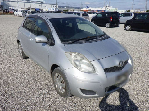 2009 Toyota Vitz KSP90[2]