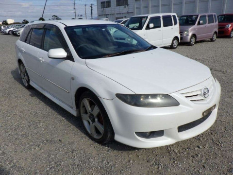 2004 Mazda Atenza Sports Wagon GY3W[2]