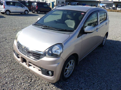 2014 Toyota Pixis Epoch LA300A[0]